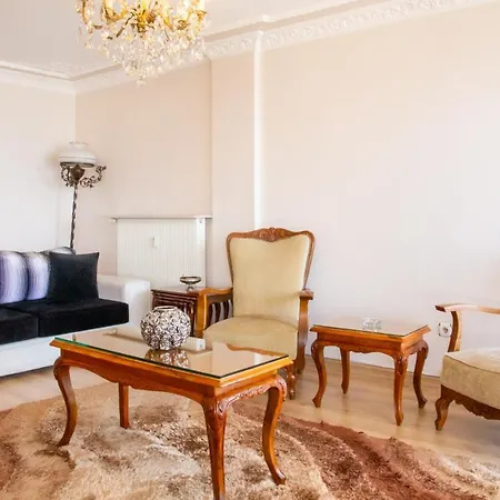 Apartment Sea View Flat W Balcony 1 Min To Shore And Park Izmir