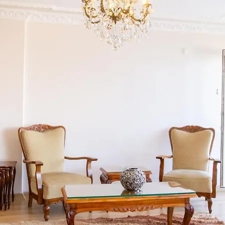 Sea View Flat W Balcony 1 Min To Shore And Park Apartment Izmir